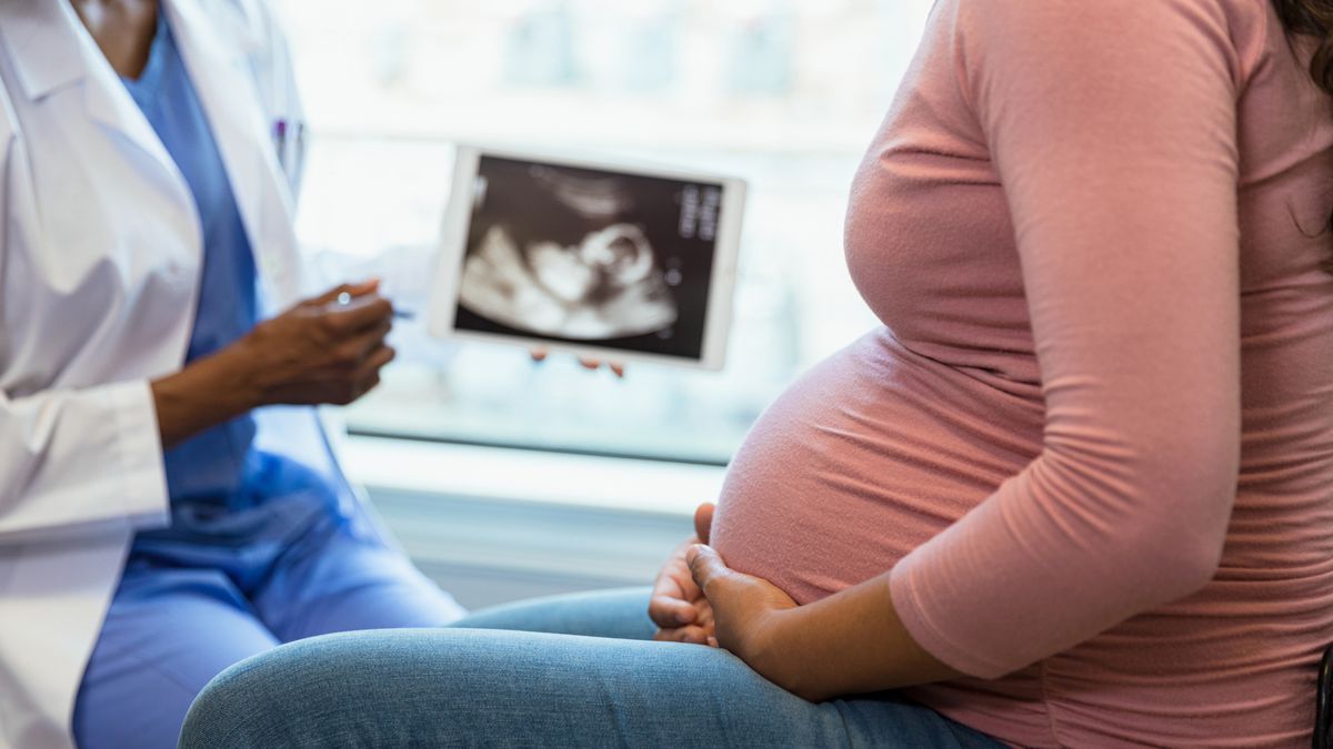 Activan “código Pytã” en Hospital de Villa Elisa y salvan a una madre y su bebé