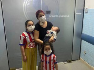 Joven madre  necesita 20 mil dólares para trasplante de médula