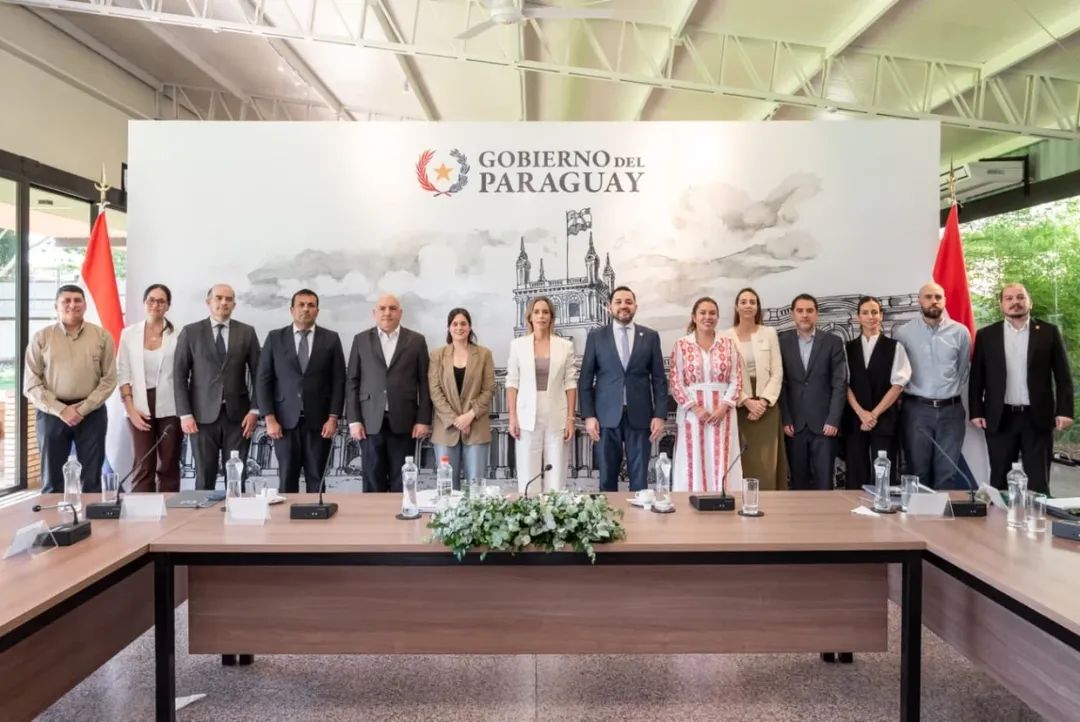 Seguridad como eje de desarrollo Asunción 500 años