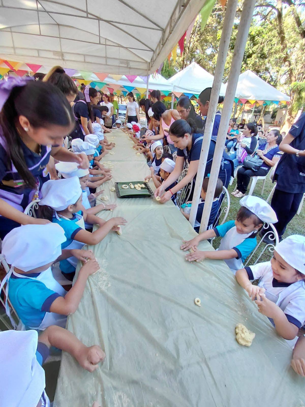 Mitãkuéra aprendieron el arte del “Chipa Apo”