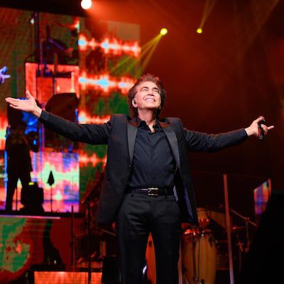 El Puma Rodríguez va a hacer bailar y cantar a las mamis