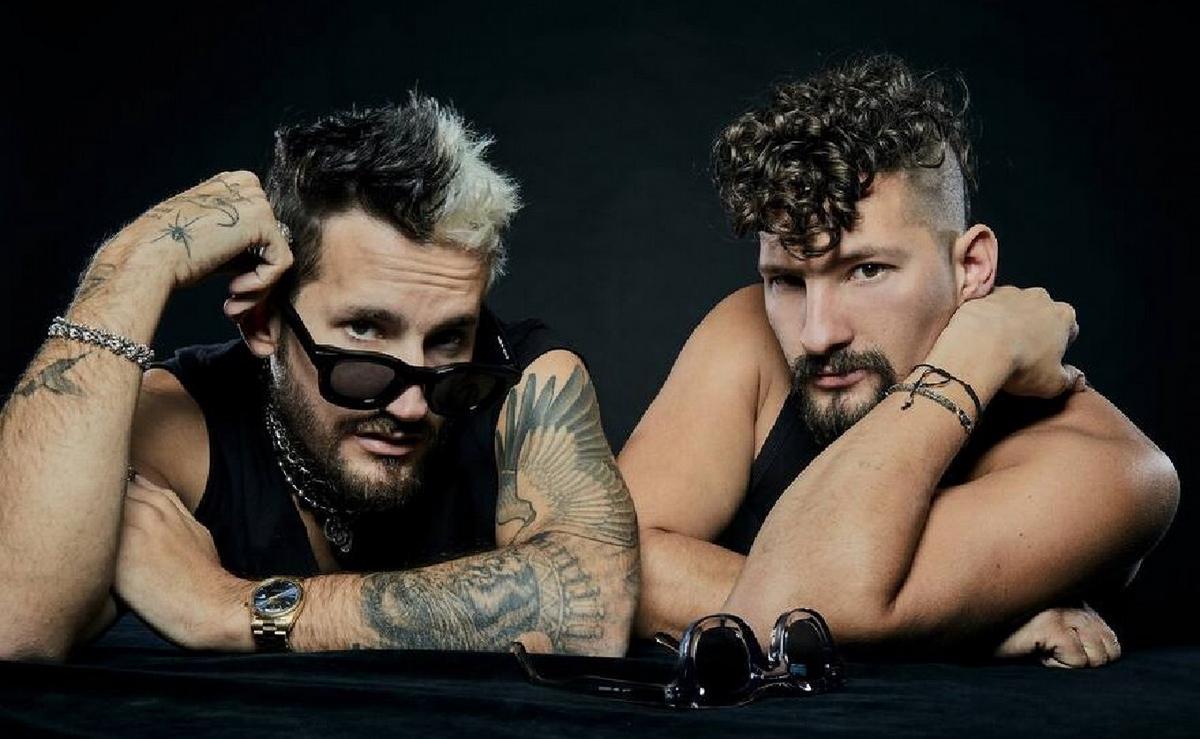 ¡Vuelve el dúo Mau y Ricky para un concierto!