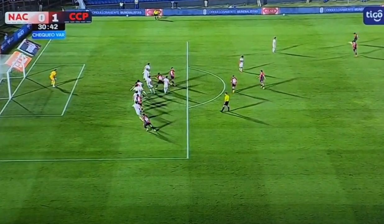 Para la Comisión de Árbitros, el gol de Vegetti fue correctamente anulado