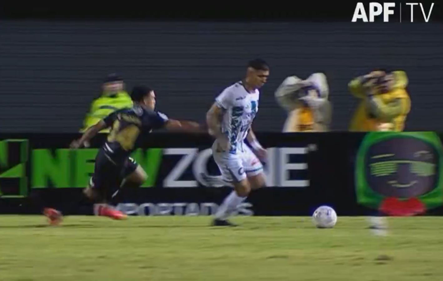 Para la Comisión de Arbitros, el árbitro no debió cobrar penal contra Olimpia