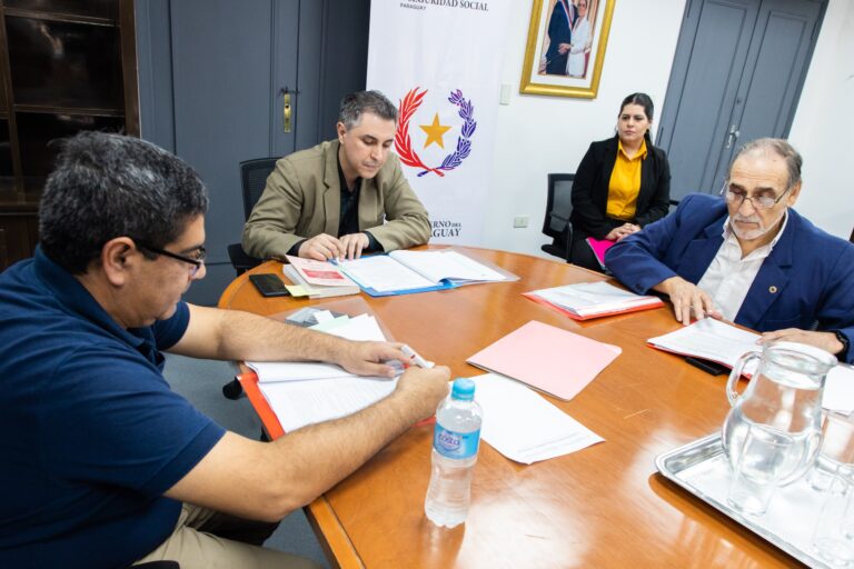 Trabajadores urgen que el salario ya suba 600 mil guaracas