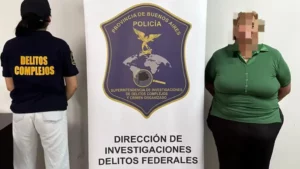Paraguaya fue apresada por microtráfico y encontraron en su casa un lobo blanco