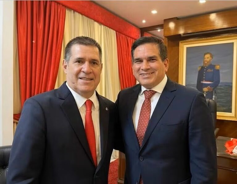 “HC hay para rato”, he’i ministro Baruja tras vuelta de Cartes a la ANR