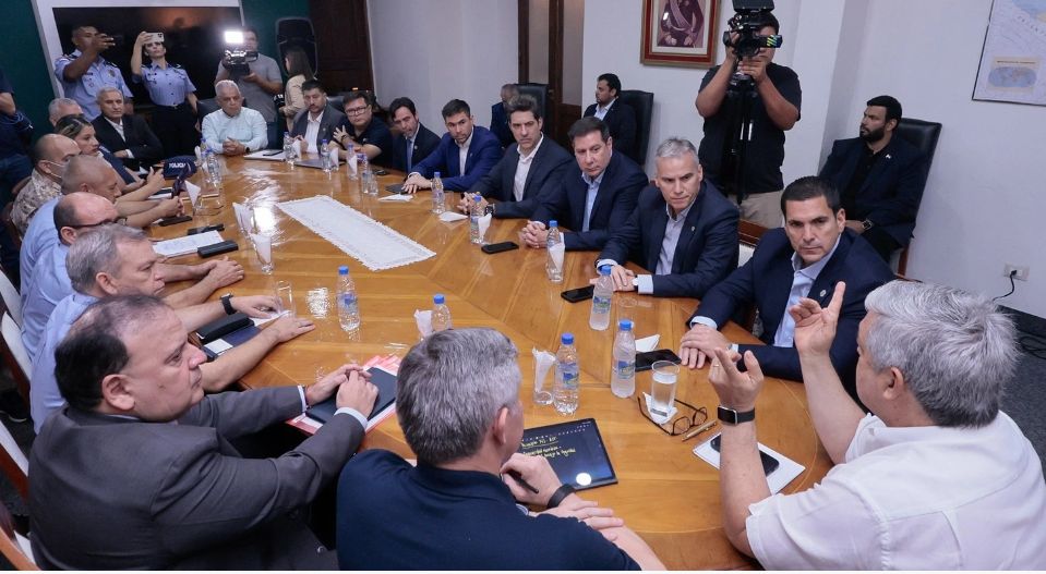 “La familia del fútbol no merece que estos vándalos destruyan el espectáculo”