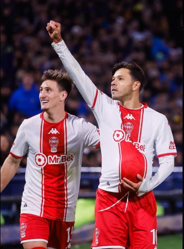 El Melli Óscar lideró la clasificación de Huracán en la Bombonera