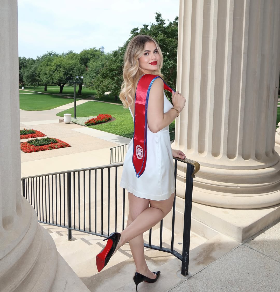 ¡Luana Alonso apareció diosa total para recibir su título universitario!