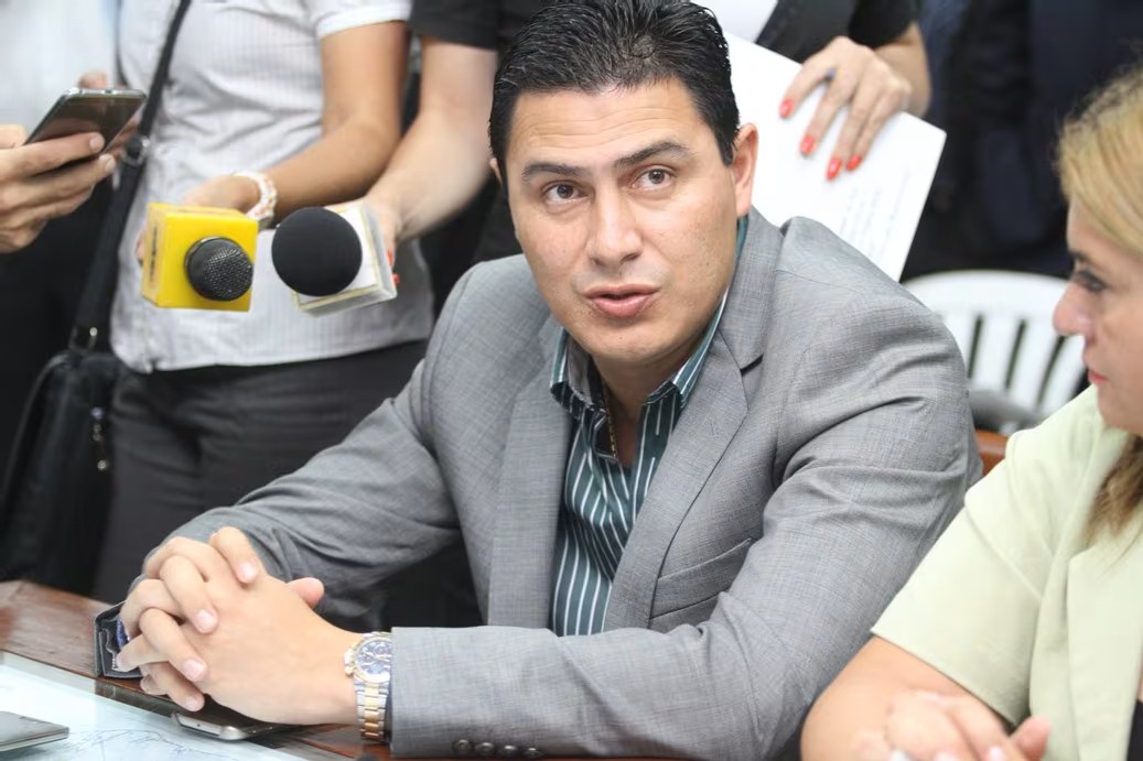 Luqueños cuestionan ante Fiscalía evolución patrimonial del intendente