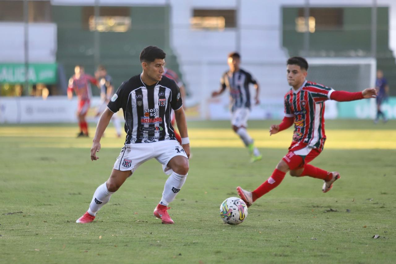 Atlético Tembetary y Deportivo Santaní se neutralizaron en la Intermedia