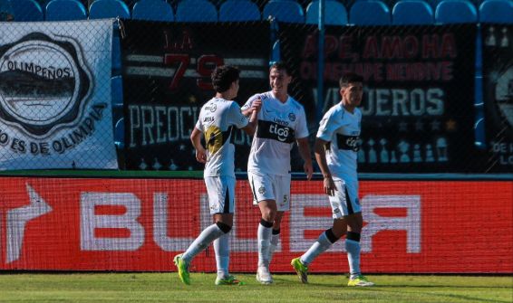 Pensando en Vasco, el Léka vacunó al Funebrero