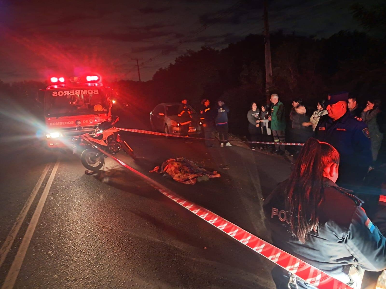 Abuela oñemondýi de bocina y murió bajo un camionazo