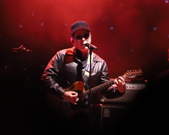 El público paraguayo y Calamaro renovaron romance en Rock al Puerto