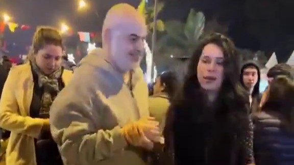 (VIDEO) ¡Payo Cubas apareció reconciliado con la yiyi que lo denunció!