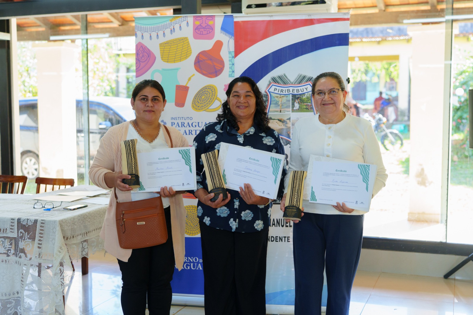 Piribebuy celebró el arte del Poncho Para’i
