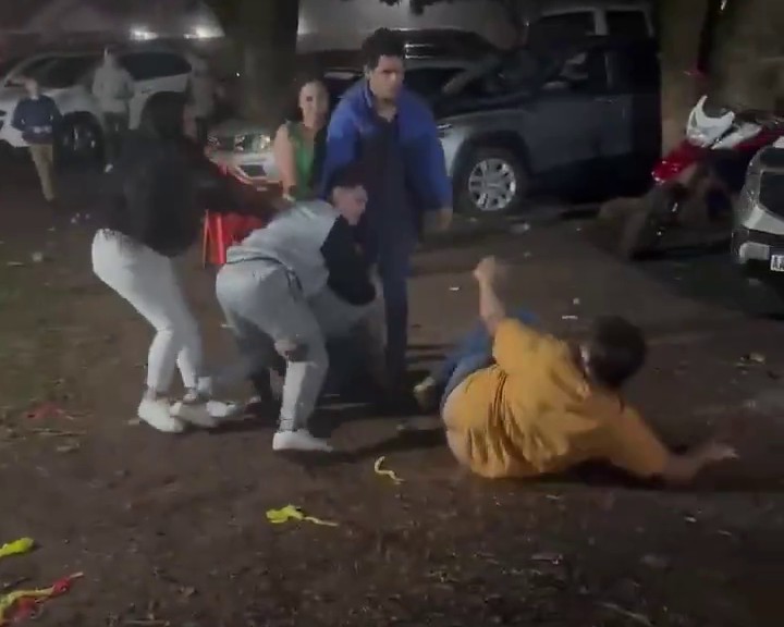(VIDEO) San Juan dice… ¡Fiesta opa en feroz moquete!