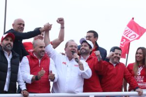 Latorre pureó lista de precandidatos a concejales de Camilo Pérez: “Maravilloso y cohesionado”