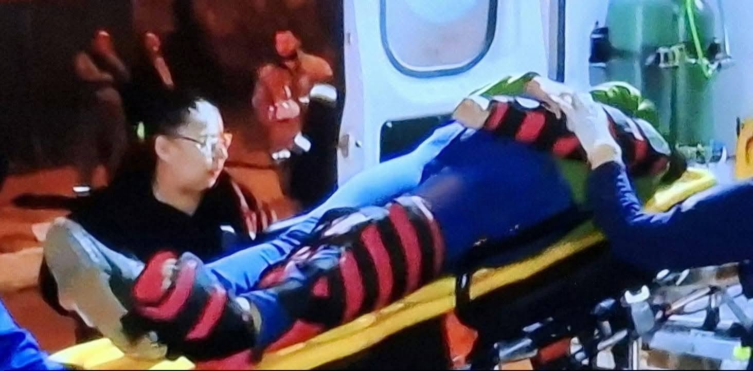 Doña quedó herida tras caer de un colectivo