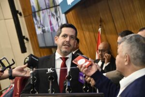 Salario mínimo ya no responde a la realidad de loperro, advierte Latorre