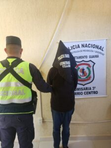 Quiso denunciar cédula kañy, pero opyta preso