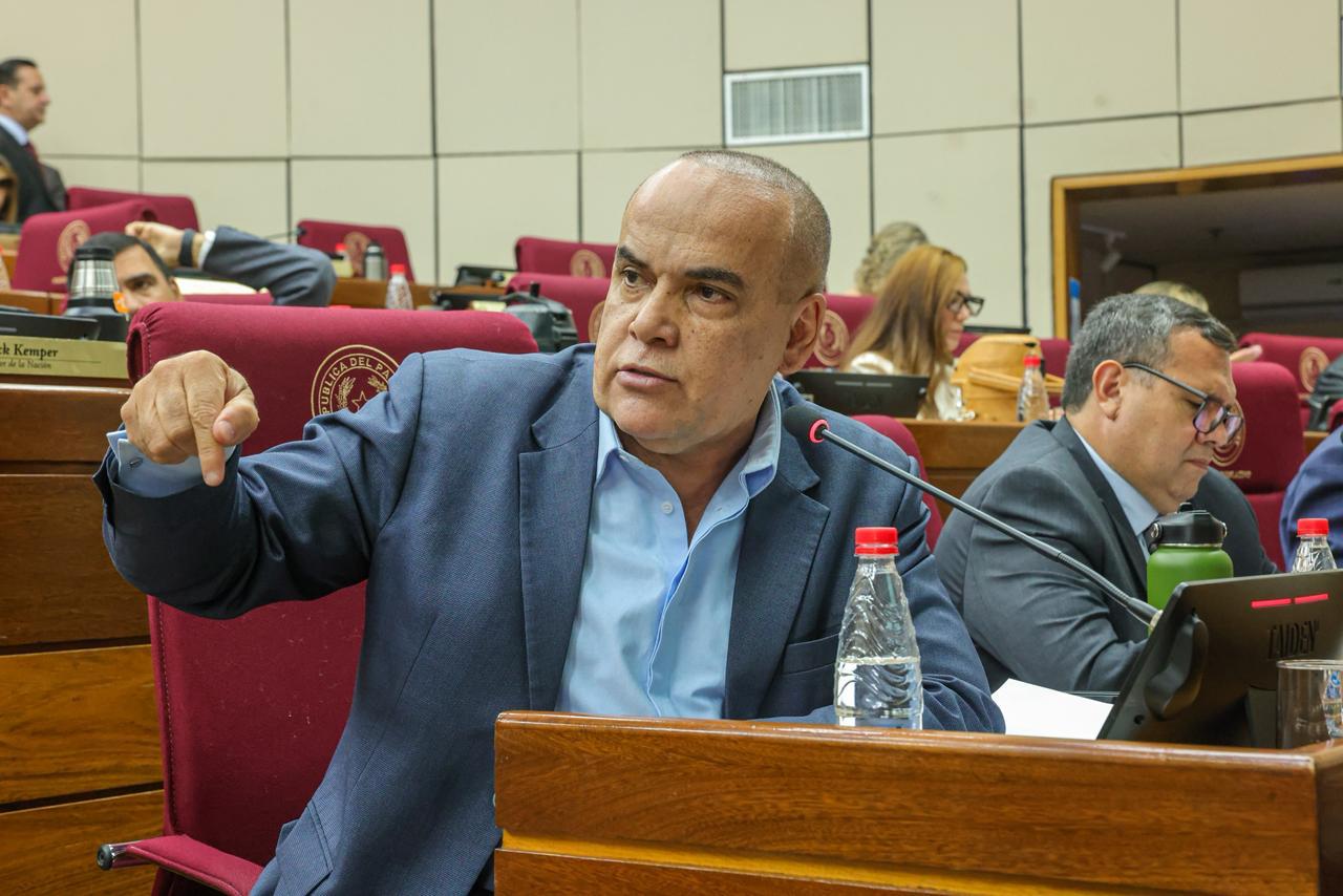 Ndaipóri techo electoral para Camilo Pérez, lanzó “Bachi” Núñez