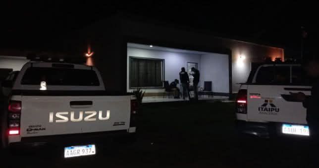Bandidos armados encerró a una pareja omonda aja