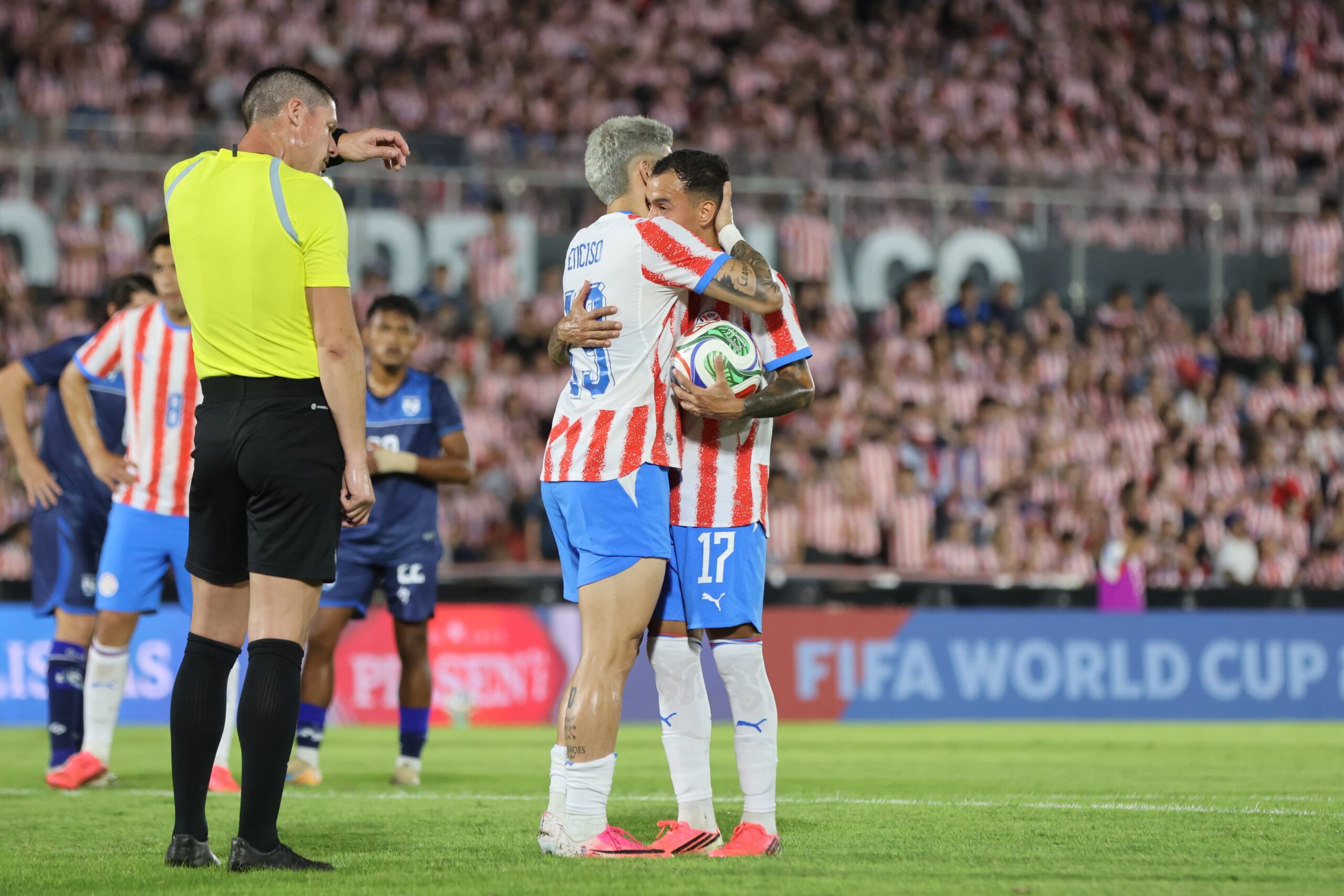 Triunfo purete de la Albirroja en la despedida