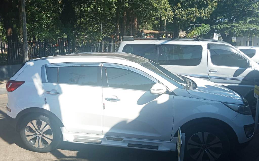 ¡Detienen a político chovy manejando tuichaite jaguáre y con