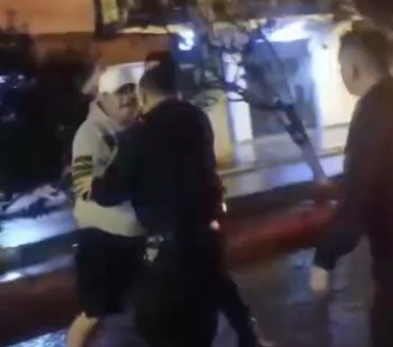 (Video) ¡Ganó su “kavaju” y terminó en el calabozo