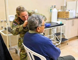 Médicos yanqui oñepyrū misión médica Médicos yanqui oñepyrū misión médica