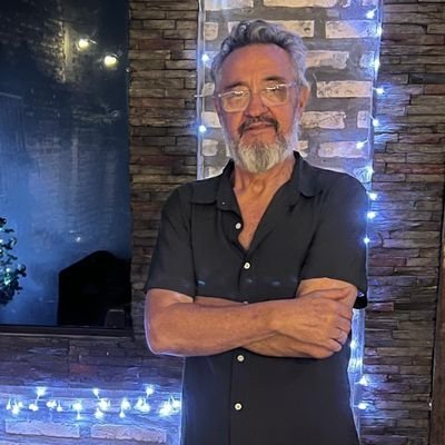 Sube a las tablas la obra “Intensamente” de Juan Carlos Cañete Sube a las tablas la obra “Intensamente” de Juan Carlos Cañete