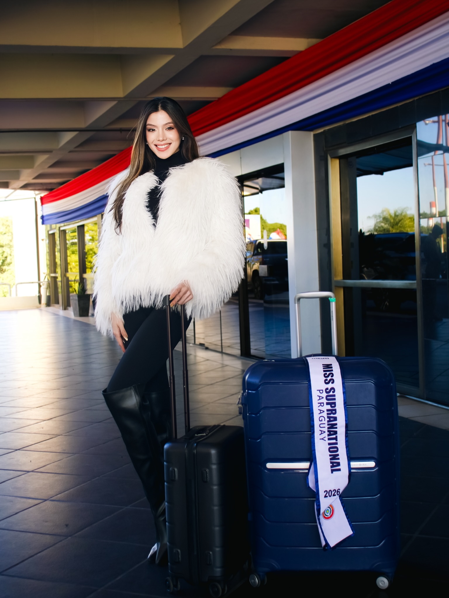 (GALERÍA) ¡Mirá el look de ñande Miss Supranational para viajar a Polonia! (GALERÍA) ¡Mirá el look de ñande Miss Supranational para viajar a Polonia!