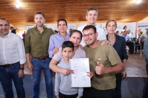 Más casas en Itapúa: Baruja destacó presencia mbarete del Gobierno