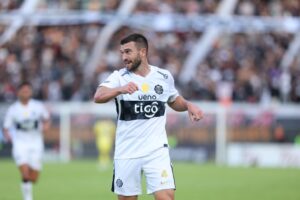 ¡Se dio el esperado debut de Payne con Olimpia y se mandó un golazo!