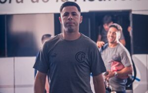 Mañana le van a hacer estudios a Blas Riveros para saber qué tan grave pa es su lesión