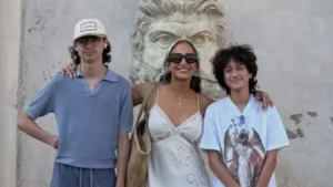 (GALERIA) ¡JLo vacaciona con sus peques antes de una gran despedida!