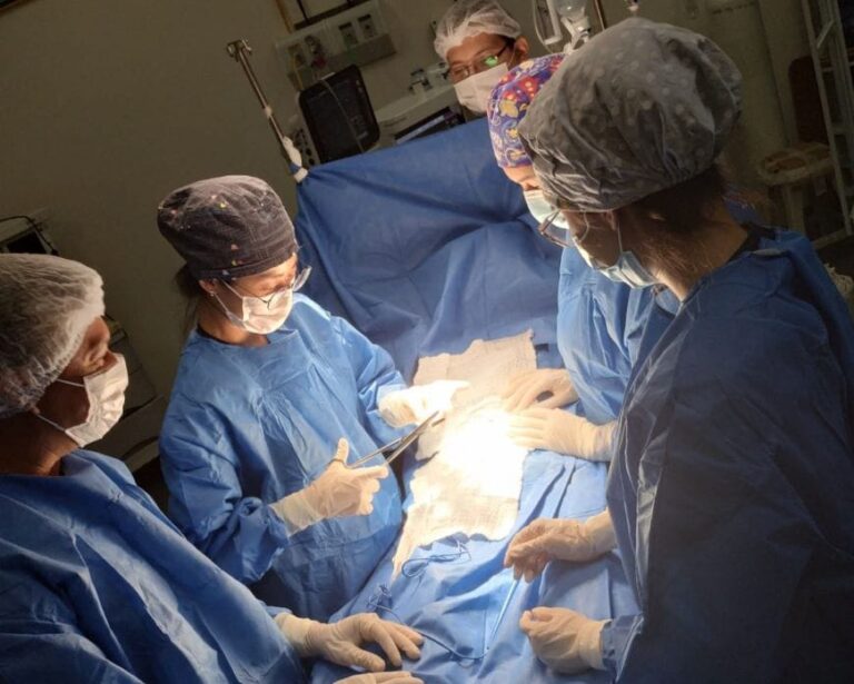Operan gratirola a 3000 pacientes en Hospital Militar