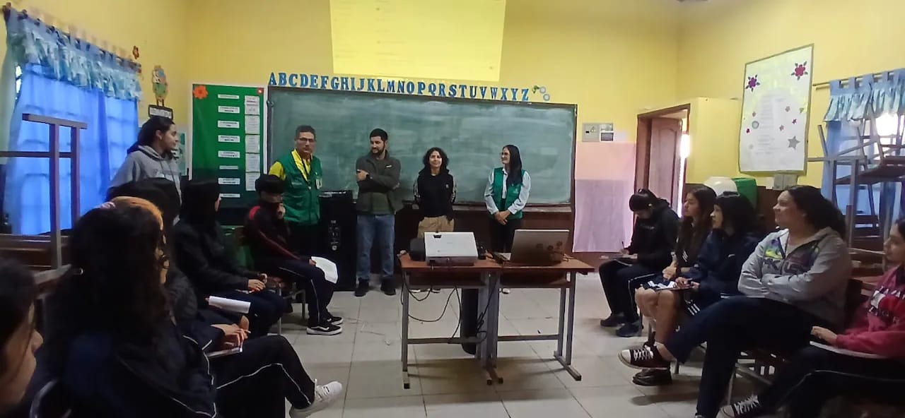 Péndex se conectan para debatir los pa’ã de la juventud