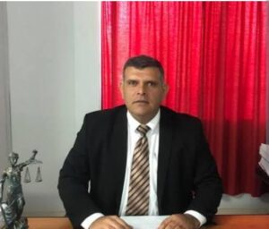 Fiscalía omopa’â feroz imputación contra poeta Fiscalía omopa’â feroz imputación contra poeta
