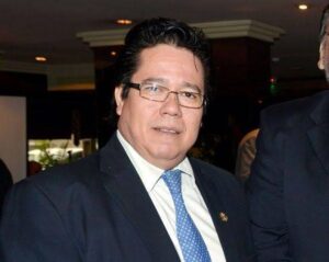 De un infarto murió Enrique García, excontralor y exprocurador