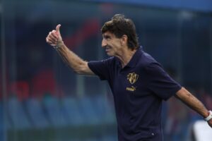Gustavo Costas se mostró preocupado por el estado físico de sus jugadores