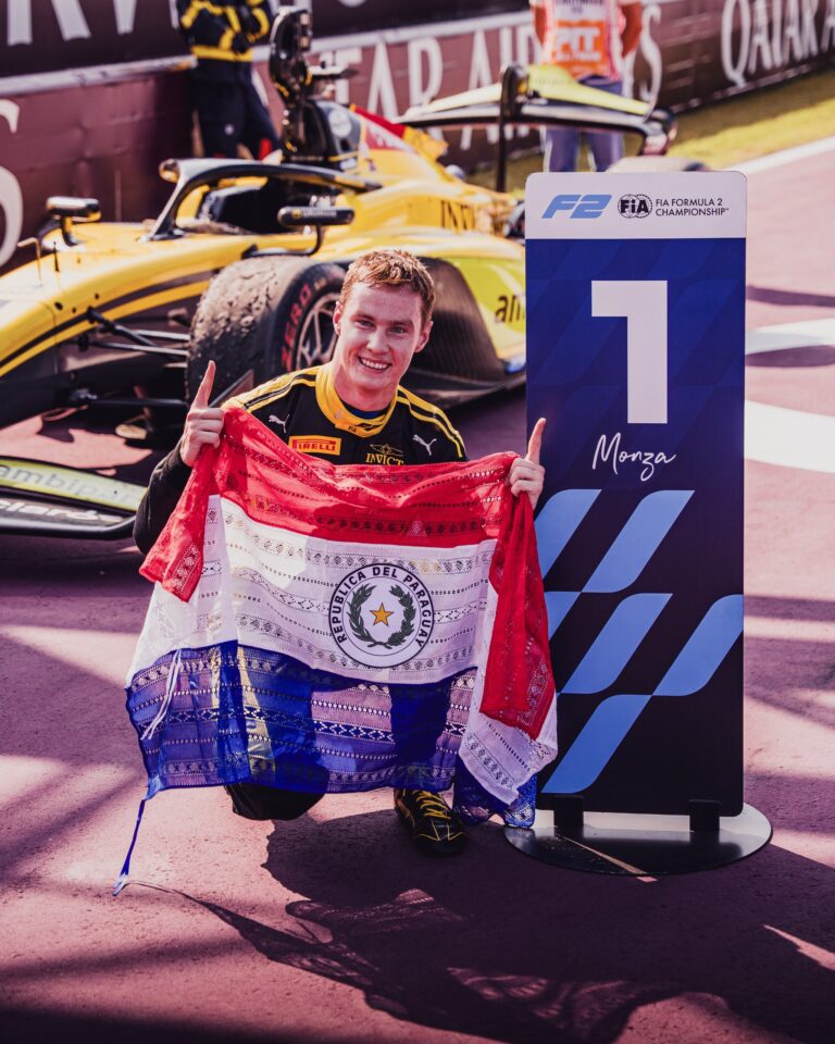 Doblete de Joshua en Monza y triunfo histórico en la carrera principal