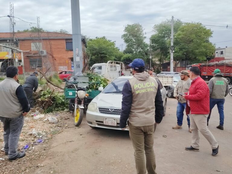 ¡Cháke! Anuncian cárcel para los que tiran basura en la calle