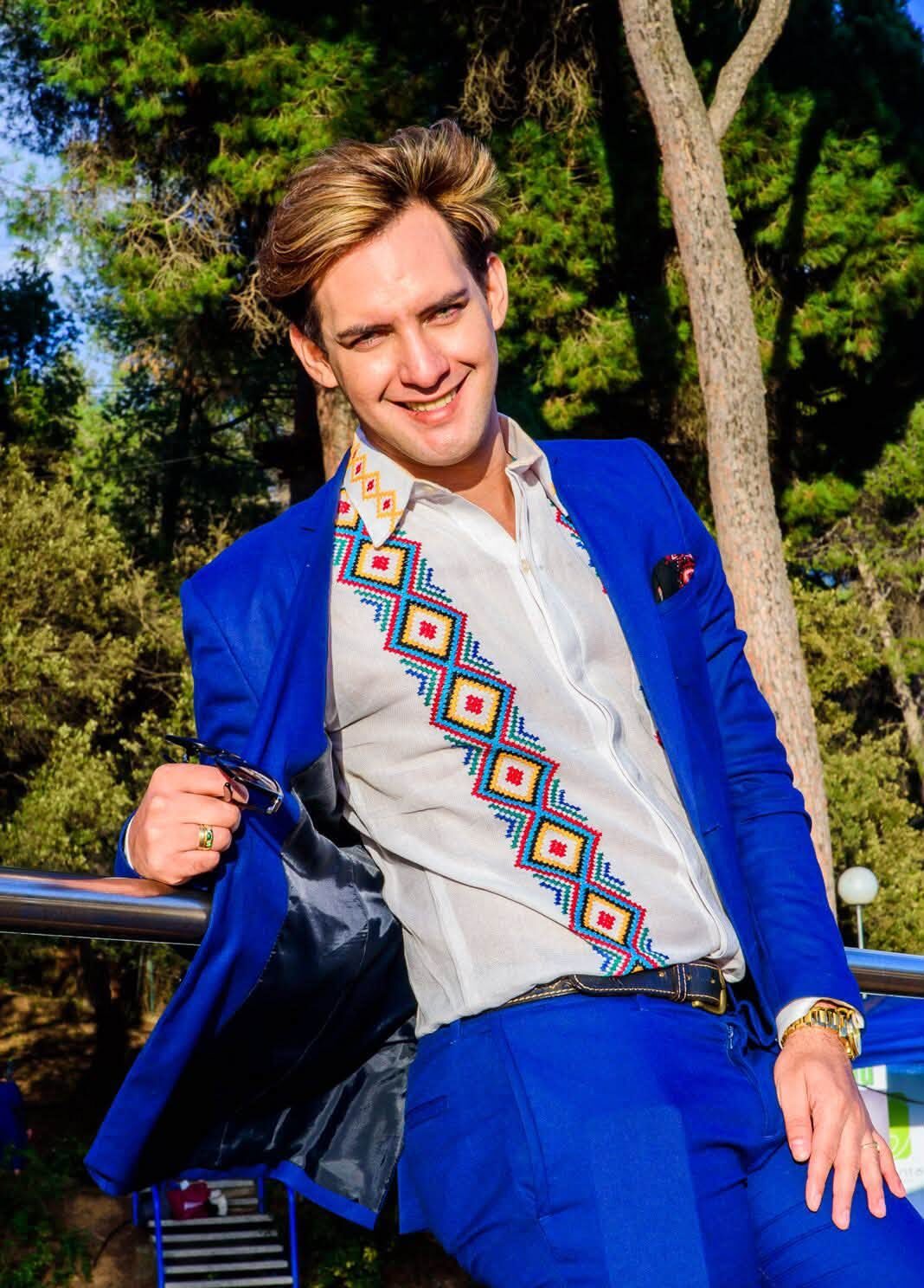 Fabio Esteche, el “Ken Paraguayo”, dispara: “No voy a ser una porquería viral” Fabio Esteche, el “Ken Paraguayo”, dispara: “No voy a ser una porquería viral”