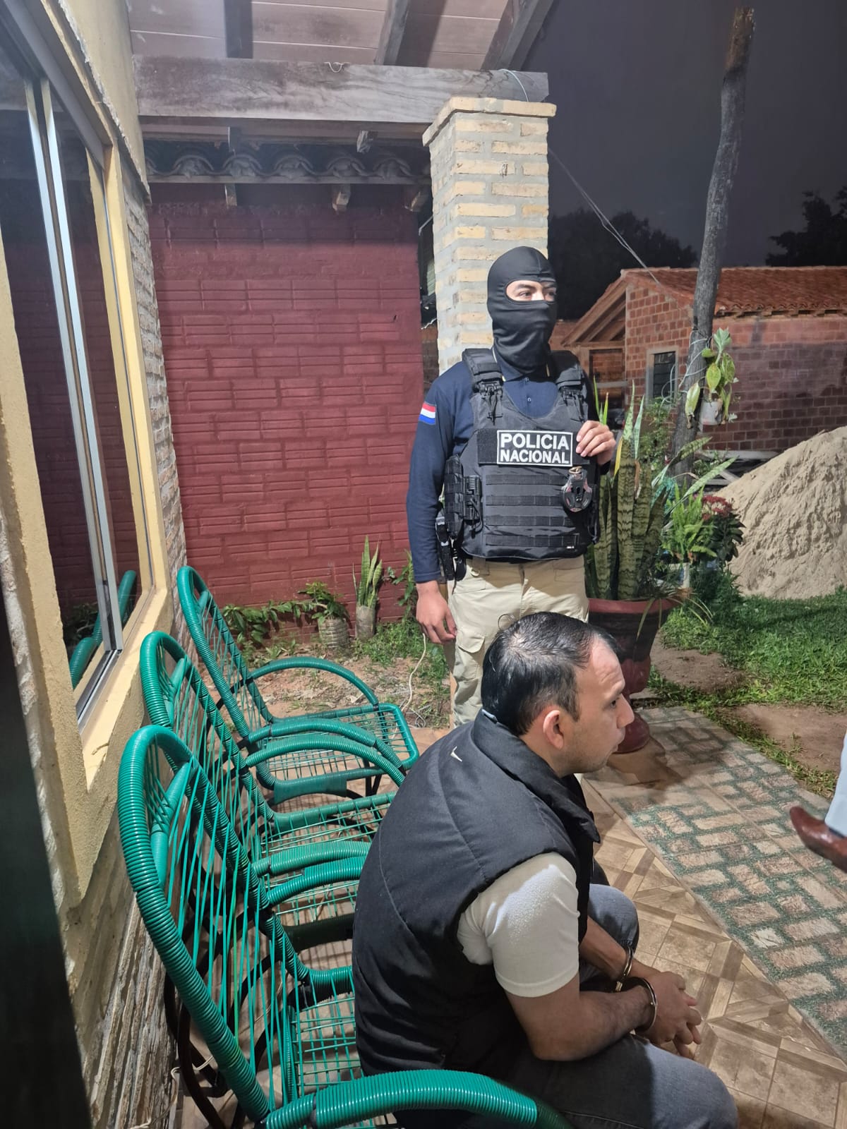 Capturan a padre e hijo por “chorizo” de estafas
