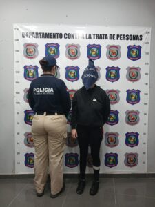 Explotación sexual de menores: ¡Detienen a yiyi proxeneta!