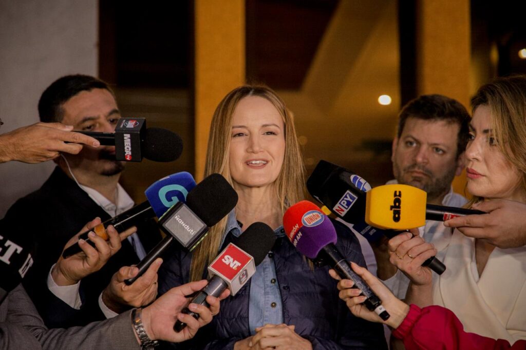 Soledad ojerure “salir a votar” ha ojapo campaña de paso Soledad ojerure “salir a votar” ha ojapo campaña de paso