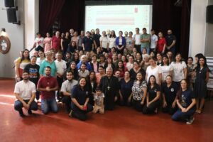 Capacitan a secretarios parroquiales sobre bodas comunitarias